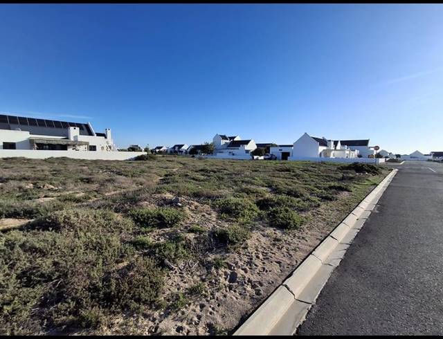 LAND FOR SALE IN BRITANNIA BAY